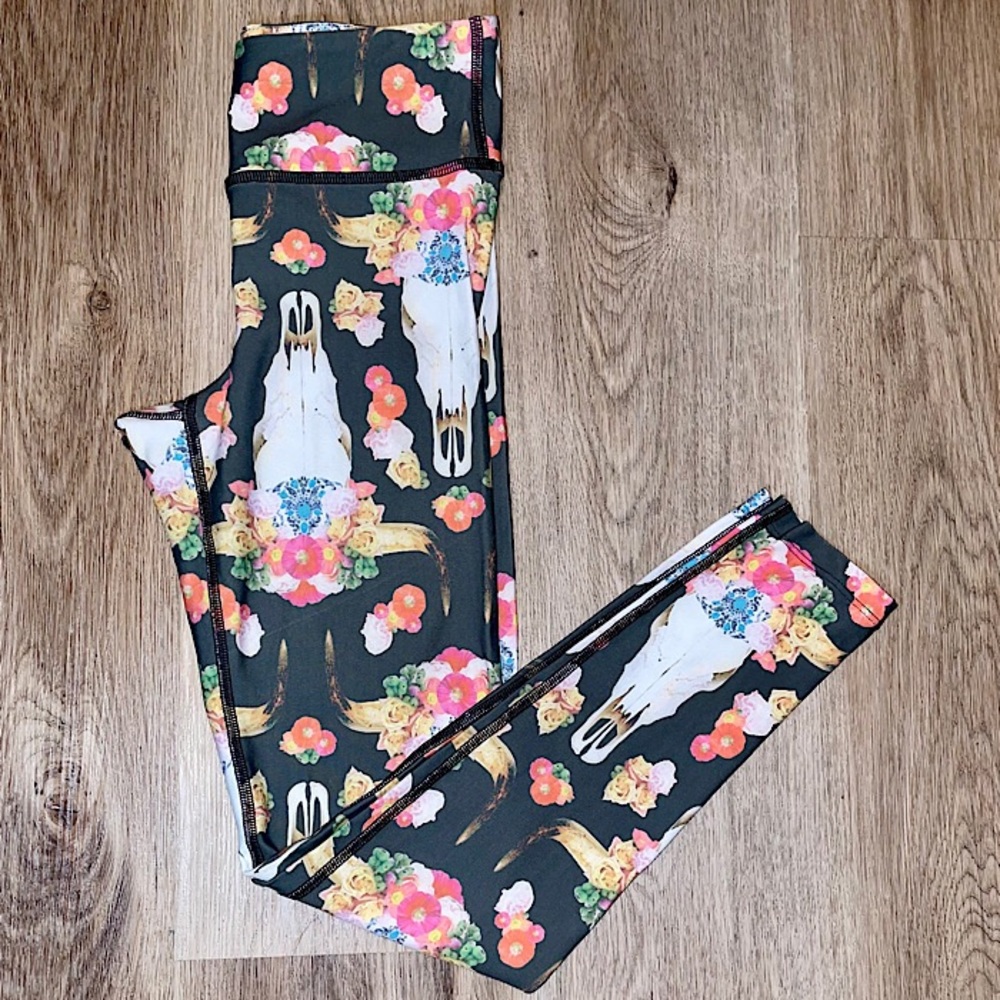 SMYM • EUC - Selene Skinny Leggings, Floral bull - small